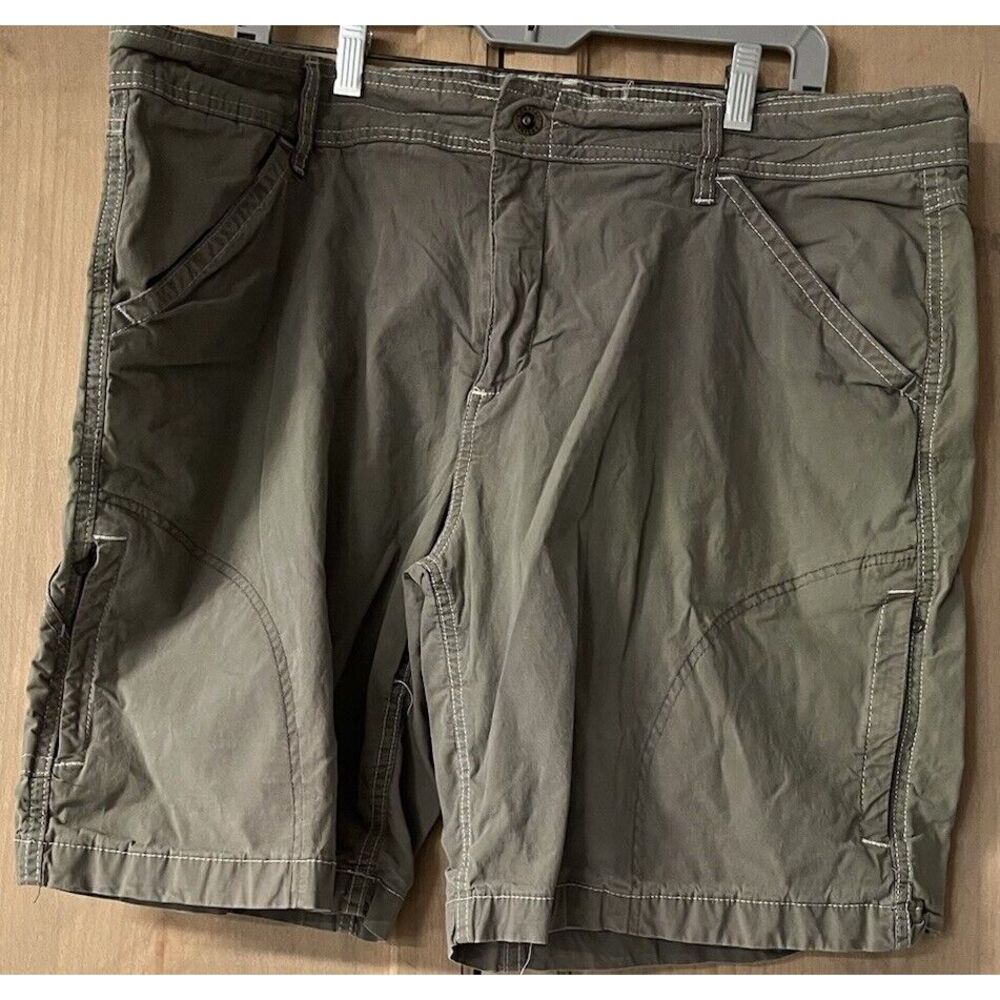 Pastel Waters Supply Co Shorts Sz 42 Green‎